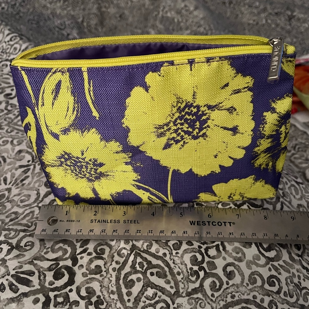 CLINIQUE Floral Cosmetic Bag Zipper Pouch - Picture 3 of 7